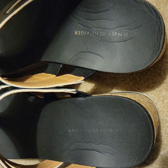 Tommy Hilfiger Wedge Sandala..EUC! - Picture 3 of 6